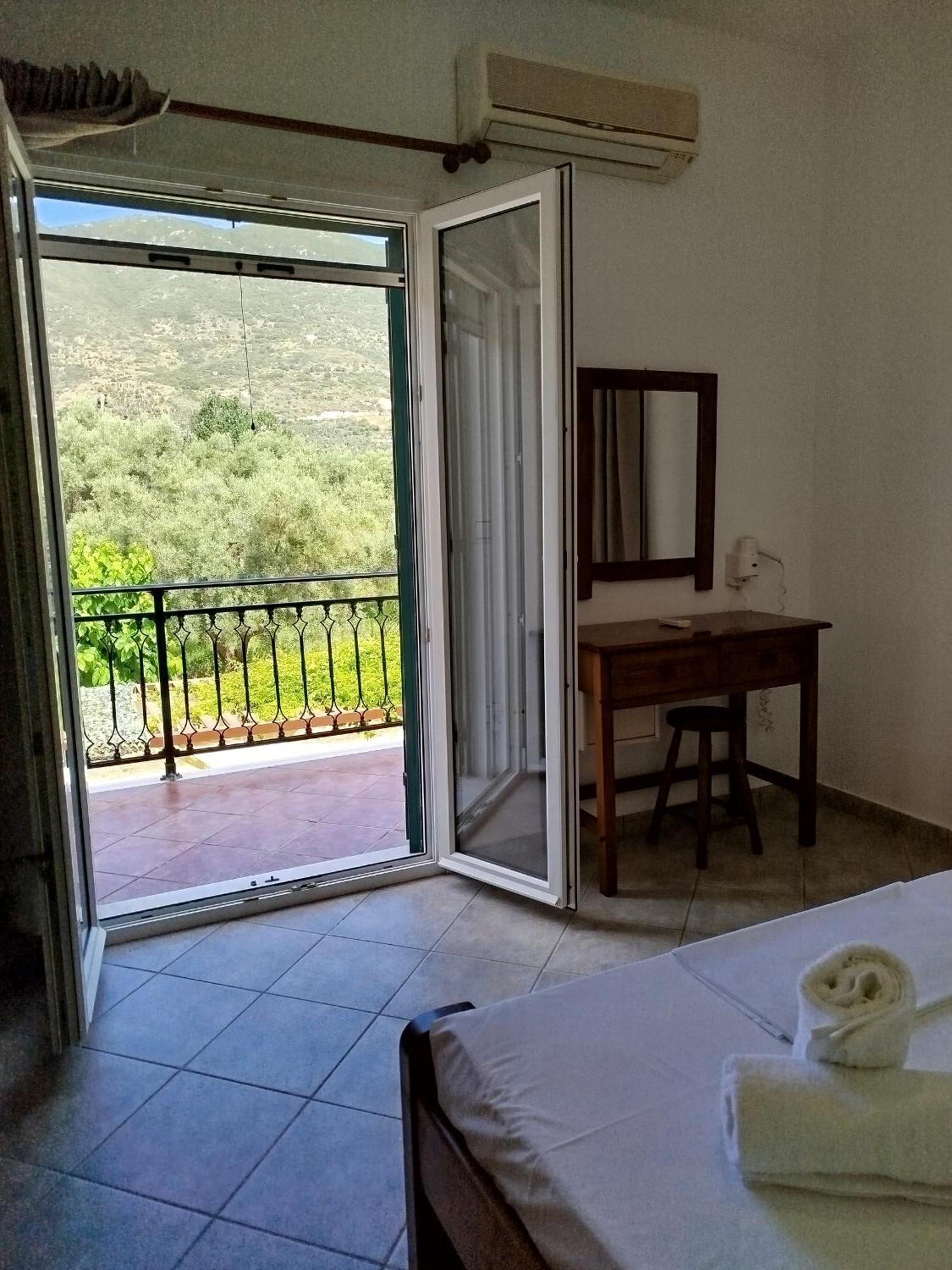 Riverside Αpartments Vasiliki Exterior foto